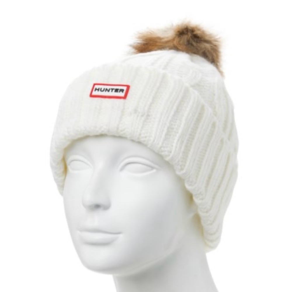 ❄️ HUNTER CABLE KNIT FAUX FUR POM POM CUFF BEANIE NWT